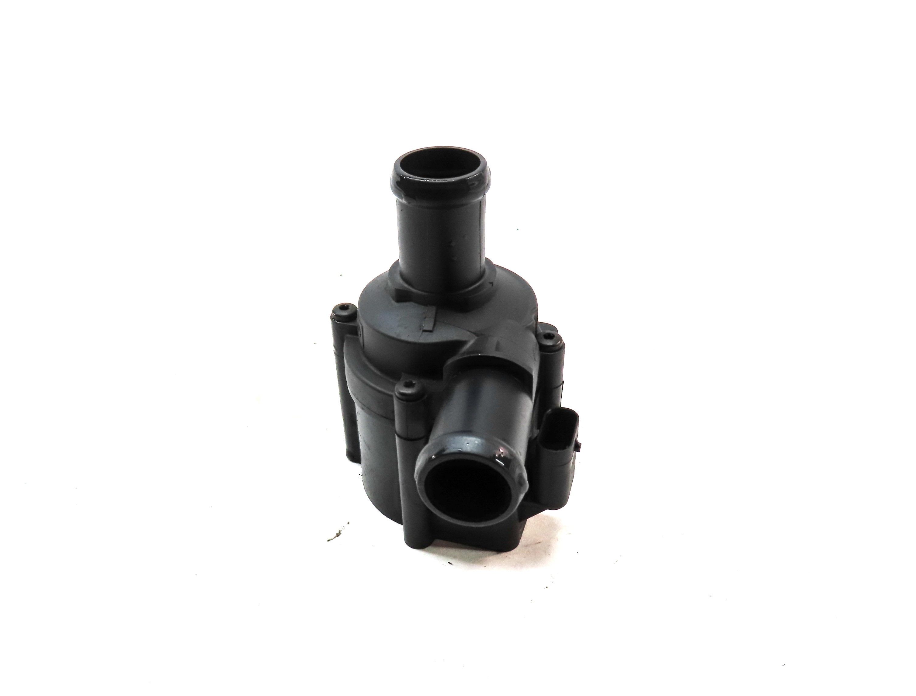 2018 AUDI Q3 (8U) 2.0L TURBO (CCTA) ENGINE AUXILIARY WATER COOLANT PUMP — exact item pictured